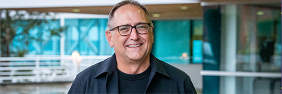 A Double Bruin Engineer’s Path from Plane-Watching as a Child to Boeing Leadership