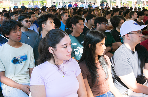 UCLA Samueli Welcomes More Than 1,100 New Engineering and Computer Science Students at Fall 2025 Orientations