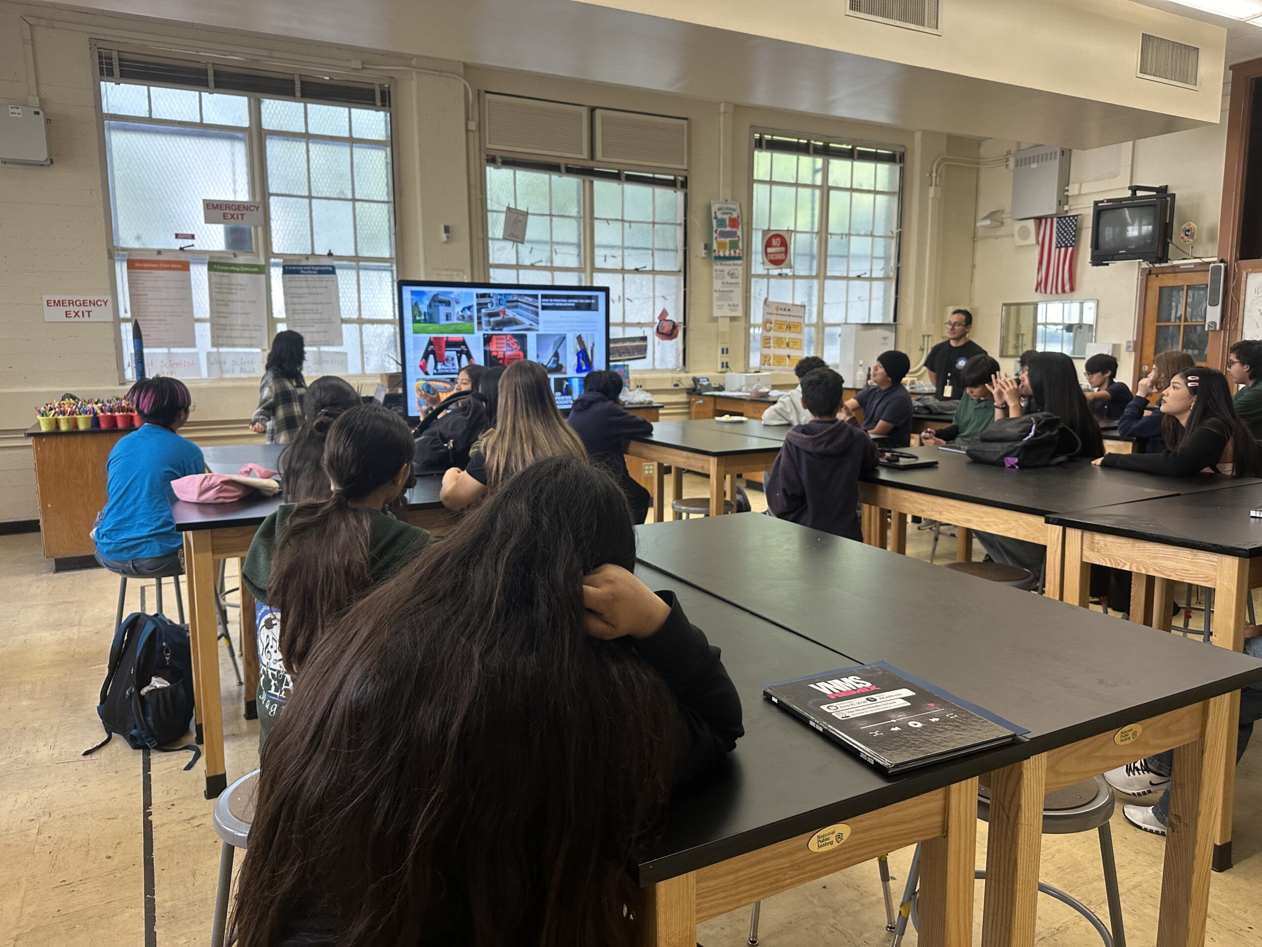 A Van Nuys Middle School STEAM Magnet class attends a 3D printing workshop led by students from the UCLA Samueli Makerspace 